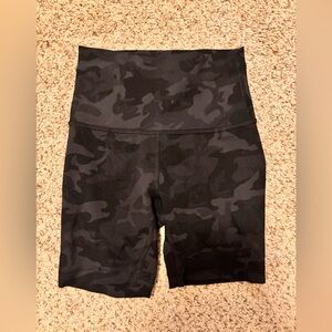 Camo lululemon biker shorts!